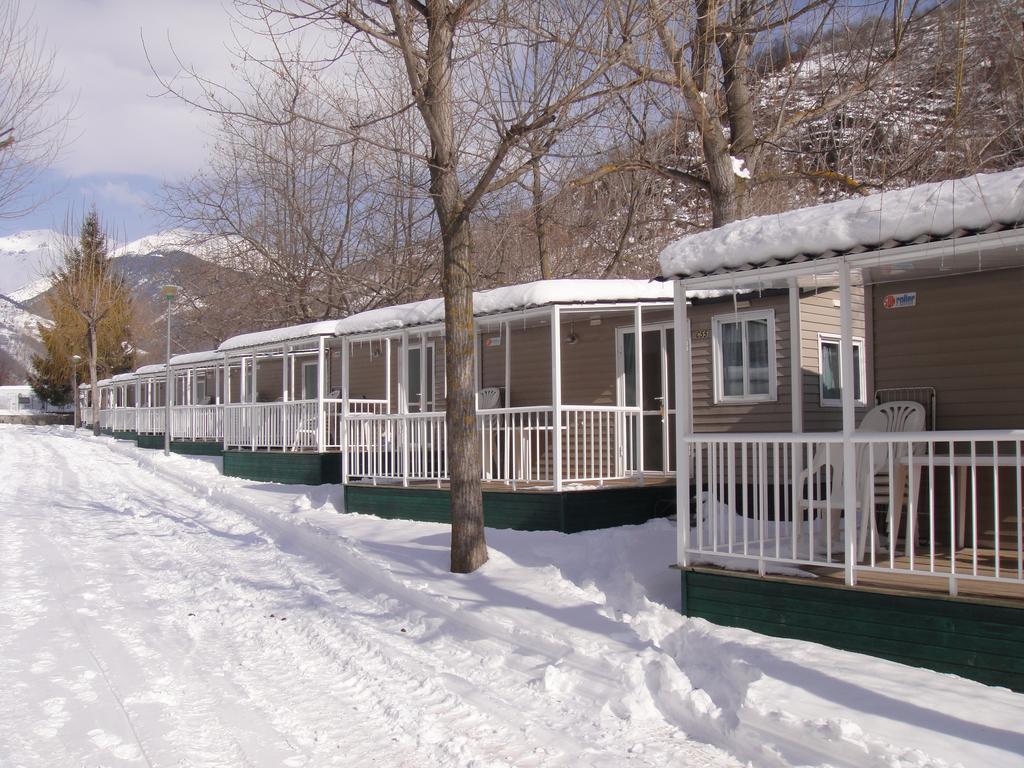Bungalows Conca De Ter Vilallonga de Ter Δωμάτιο φωτογραφία