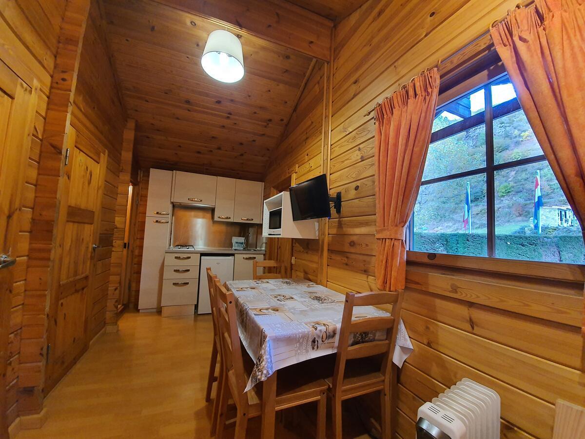 Bungalows Conca De Ter Vilallonga de Ter Εξωτερικό φωτογραφία